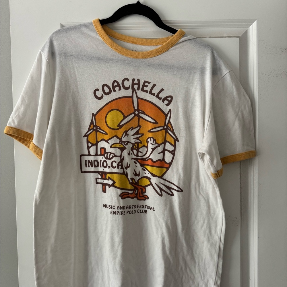 Vintage Coachella White and Yellow Short Sleeve Tee